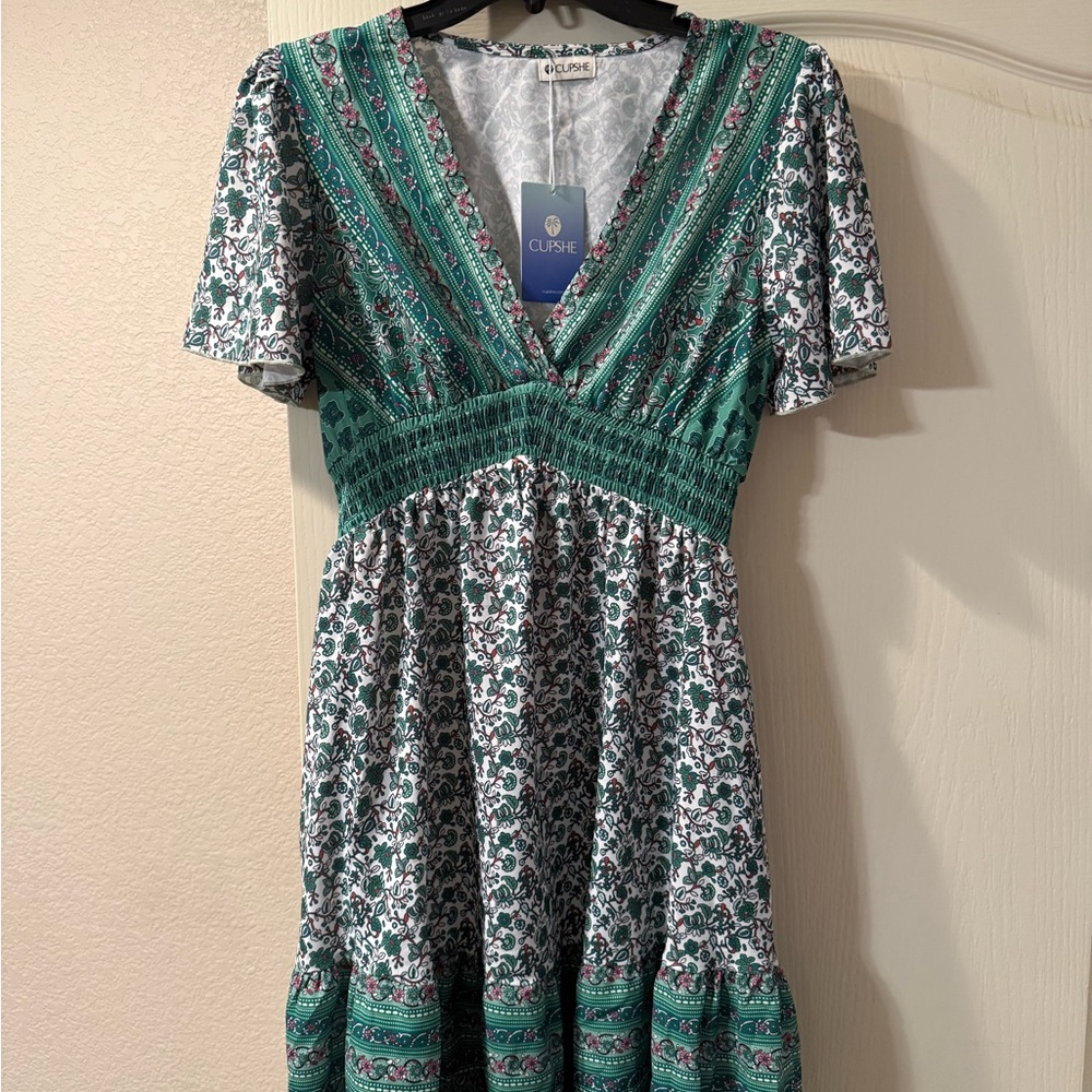 Cupshe Green Floral V-Neck Smocked Midi Dress with Pink Accents